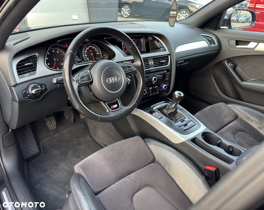 Audi A4 Avant 1.8 TFSI S line Sportpaket - 15