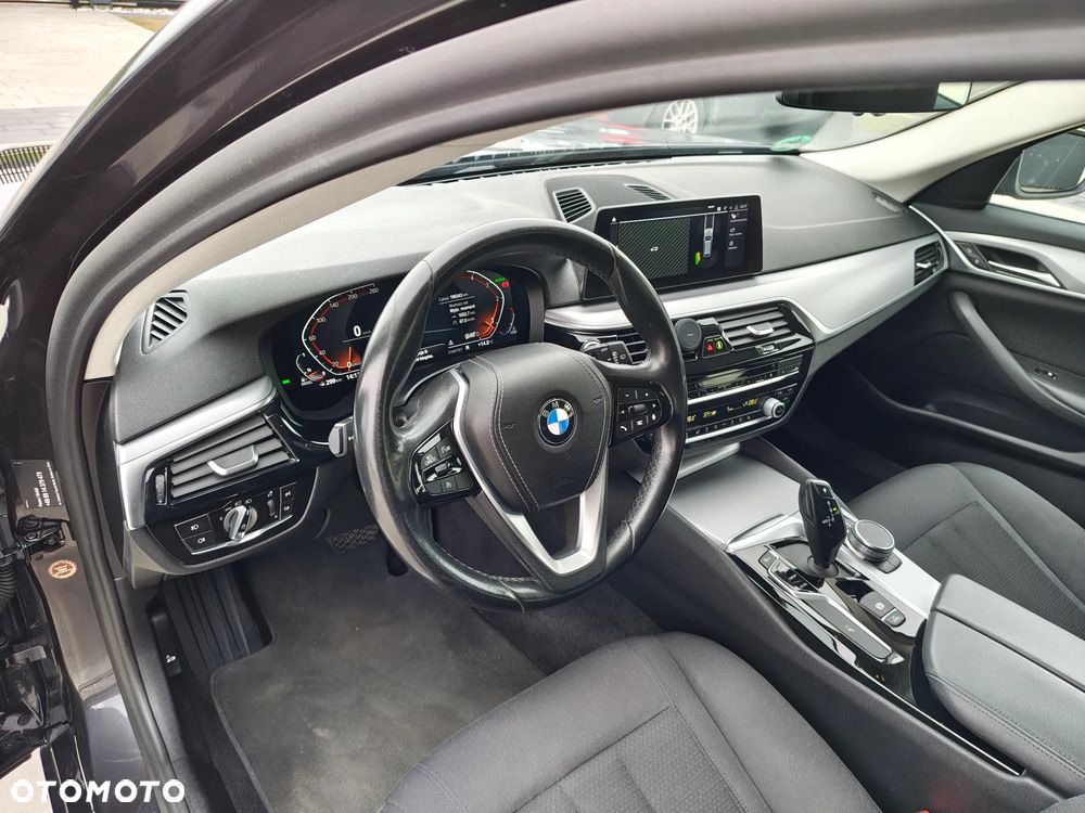 BMW Seria 5 520d - 14