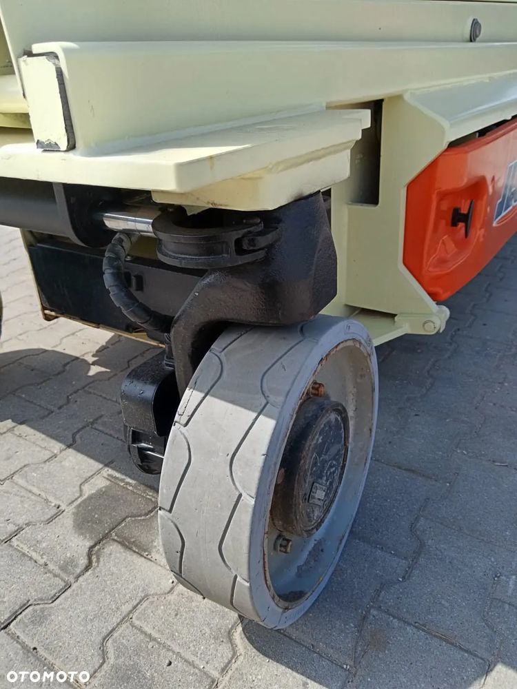JLG 3246 ES - 10