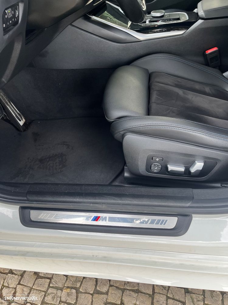 BMW 330 e Aut. M Sport - 11