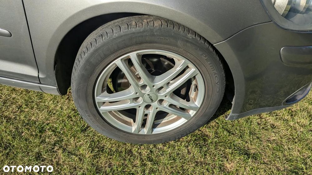 Volkswagen Golf Plus 1.9 TDI Comfortline - 10