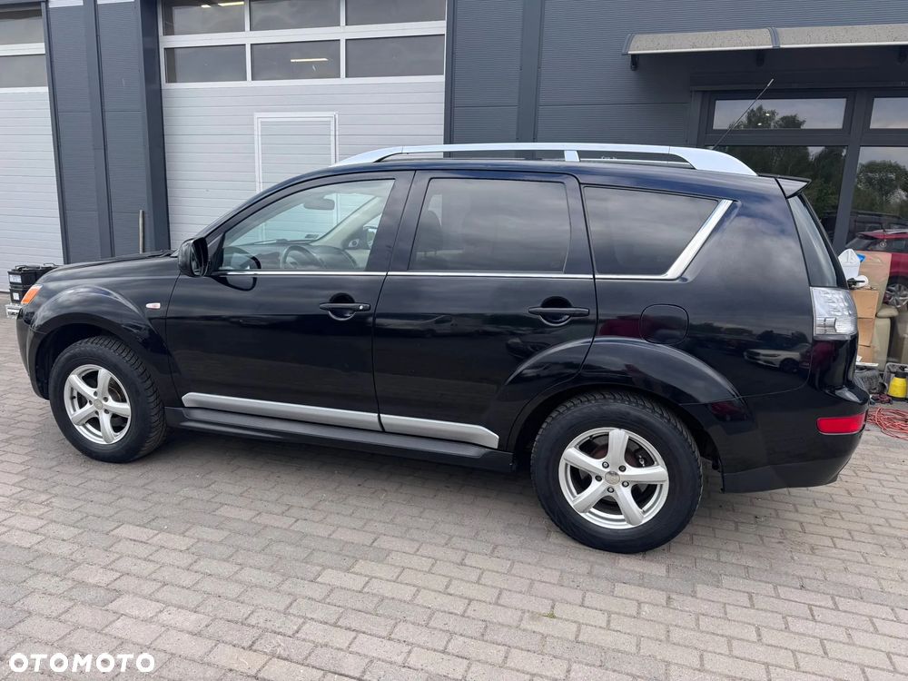 Mitsubishi Outlander 2.0 DID Instyle - 31