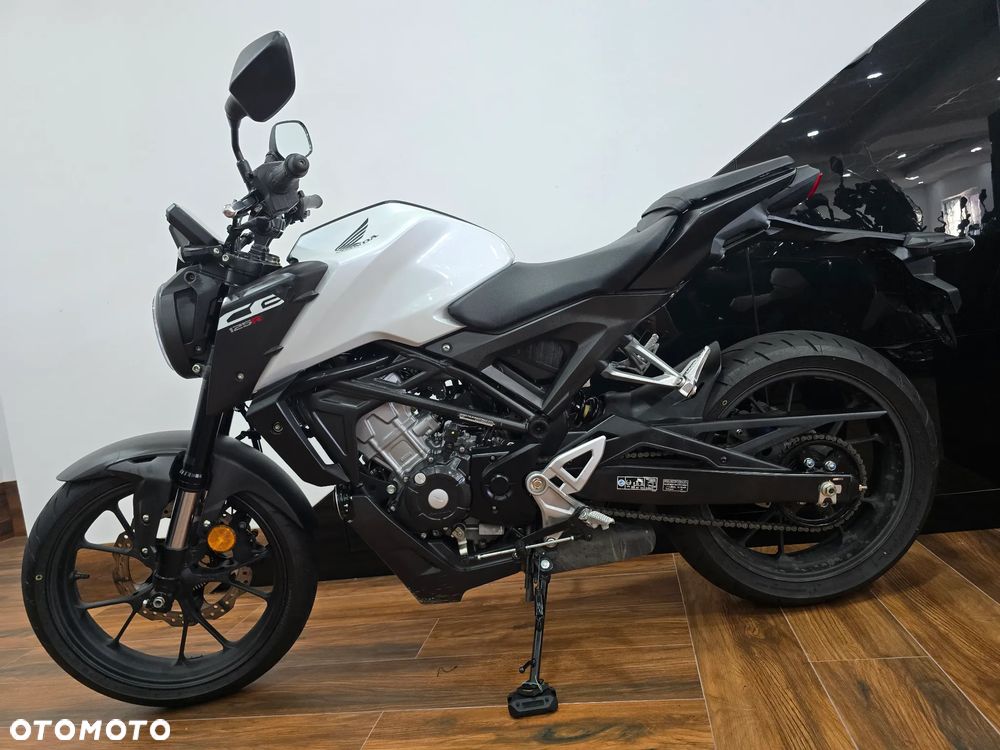 Honda CB - 7
