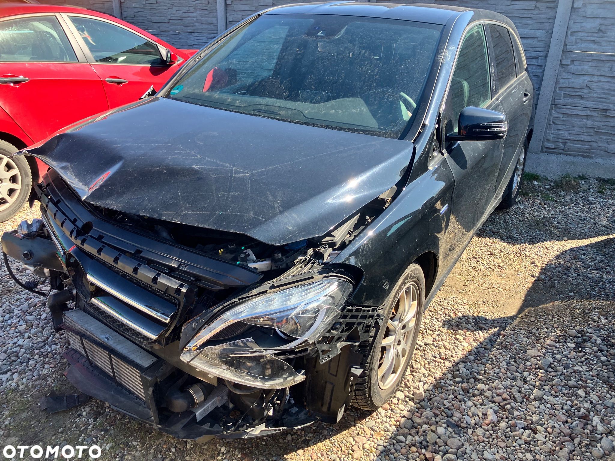 Mercedes-Benz Klasa B 200 (BlueEFFICIENCY) - 1