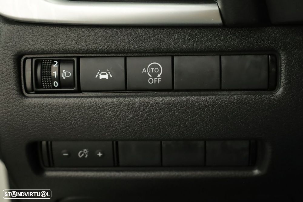 Nissan Qashqai 1.3 DIG-T N-Connecta LED - 19