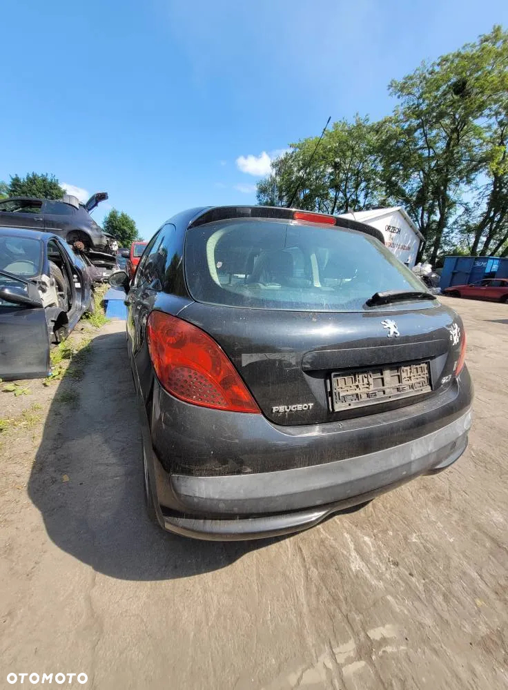Części- Peugeot 207  Pojemność: 1397  Moc z dowodu: 70 kW  Rok: 2008 Benzyna - 3