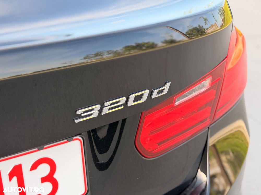 BMW Seria 3 320d Luxury Line - 16