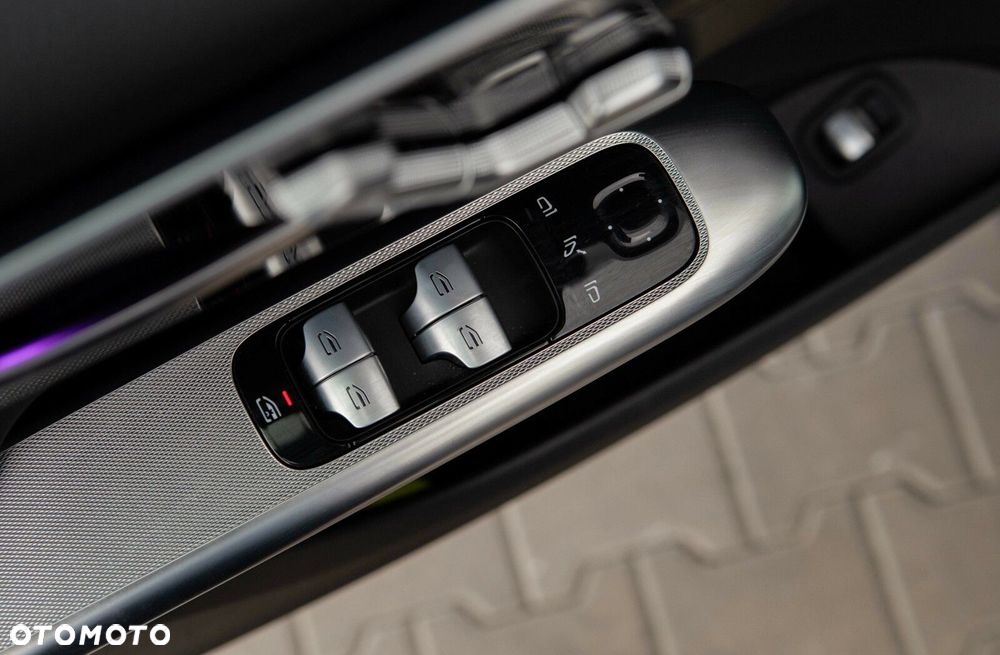 Mercedes-Benz GLC - 18