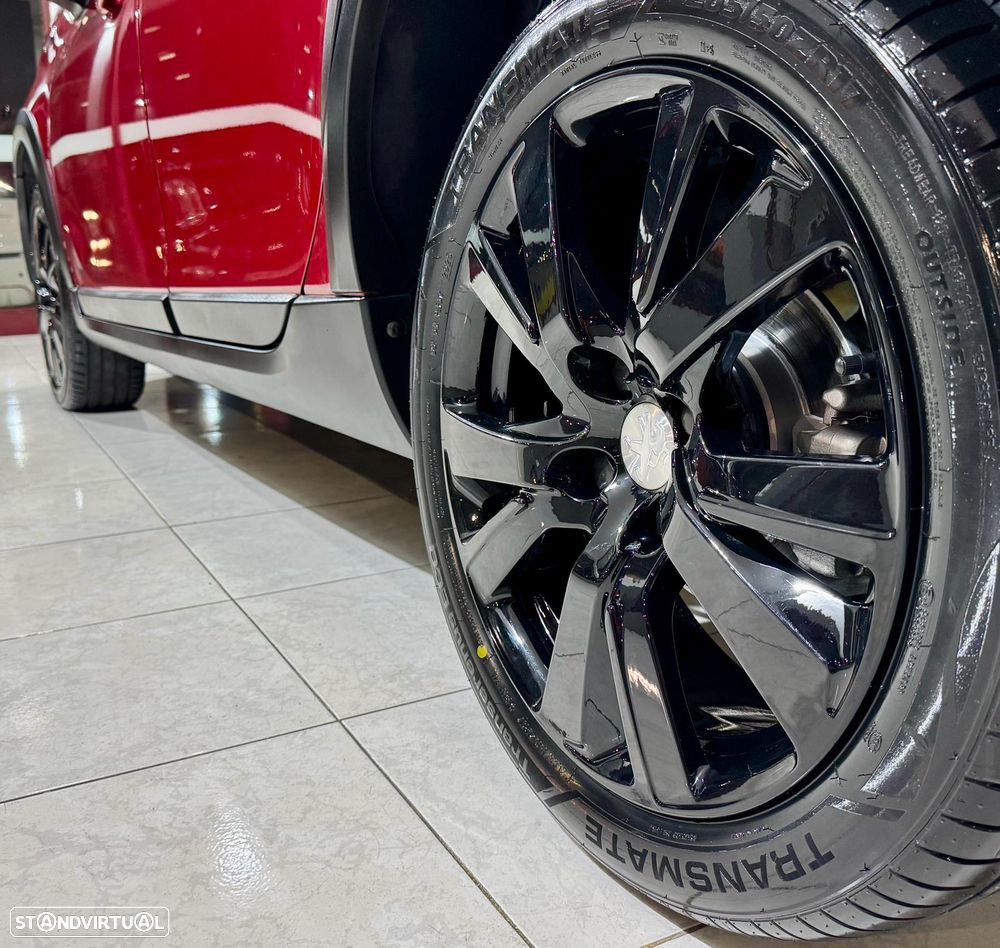 Peugeot 2008 1.2 PureTech GT Line - 4