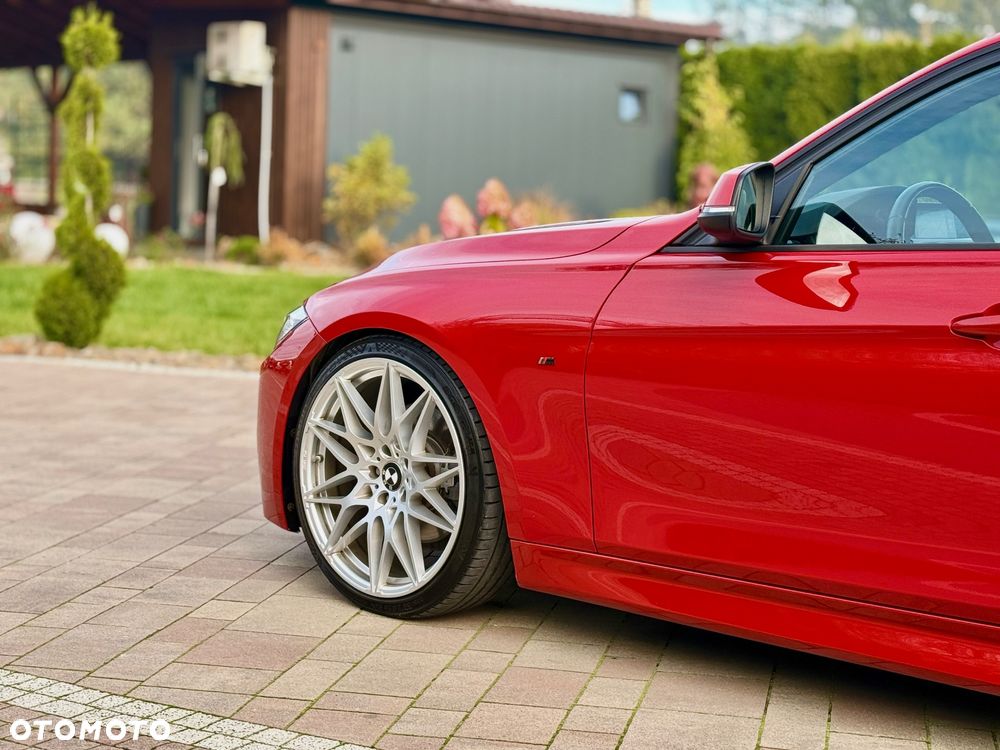 BMW Seria 3 325d M Sport - 4