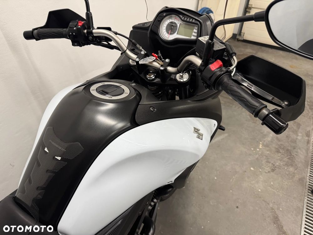 Suzuki V-STROM - 31
