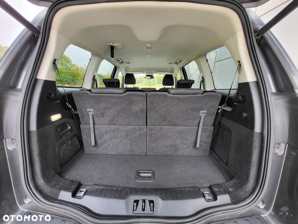 Ford Galaxy - 29