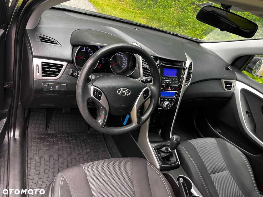 Hyundai i30 1.4 Classic + - 14