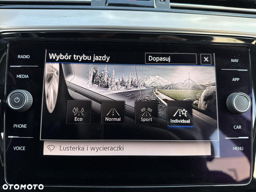 Volkswagen Passat Variant 2.0 TDI SCR Elegance DSG - 33