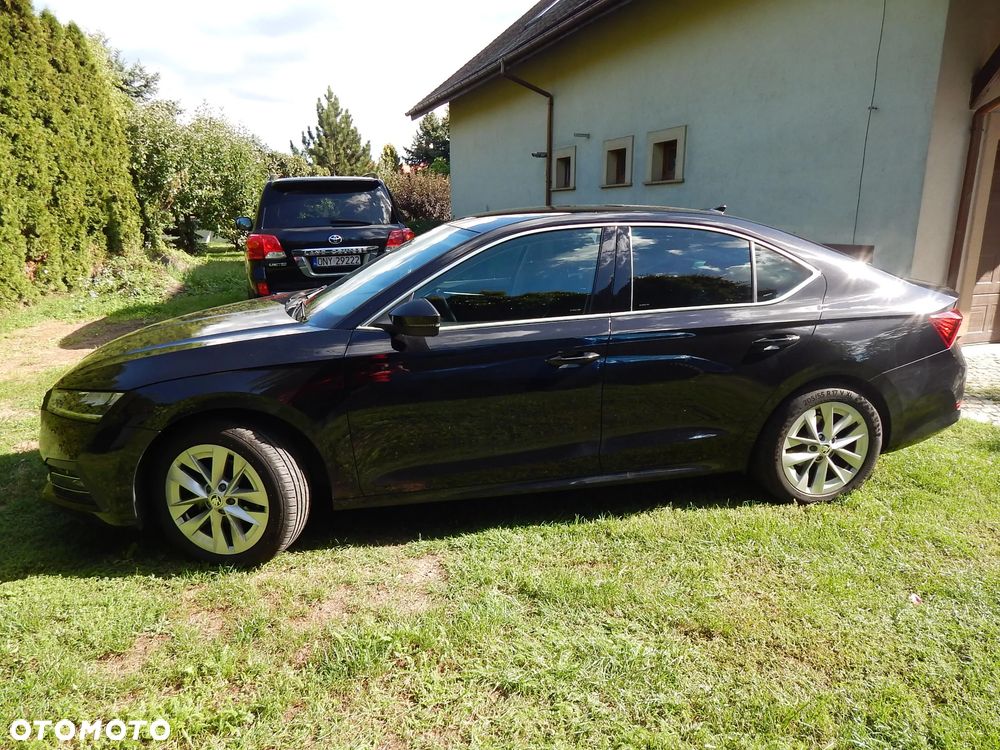 Skoda Octavia 2.0 TDI Ambition DSG - 2