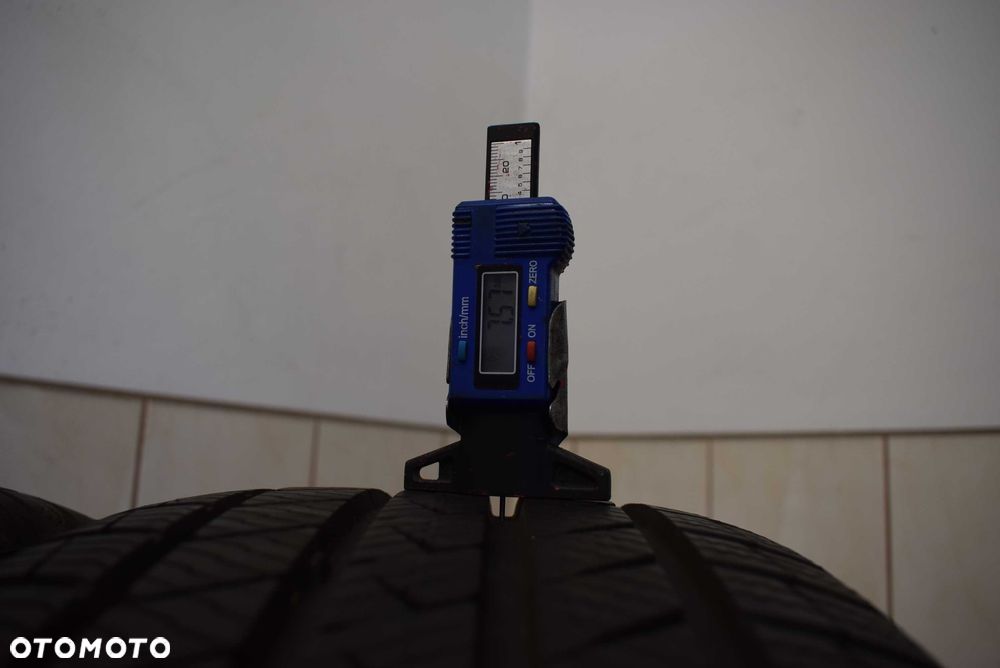 R19 225/45 Vredestein Quatrac Pro - 4