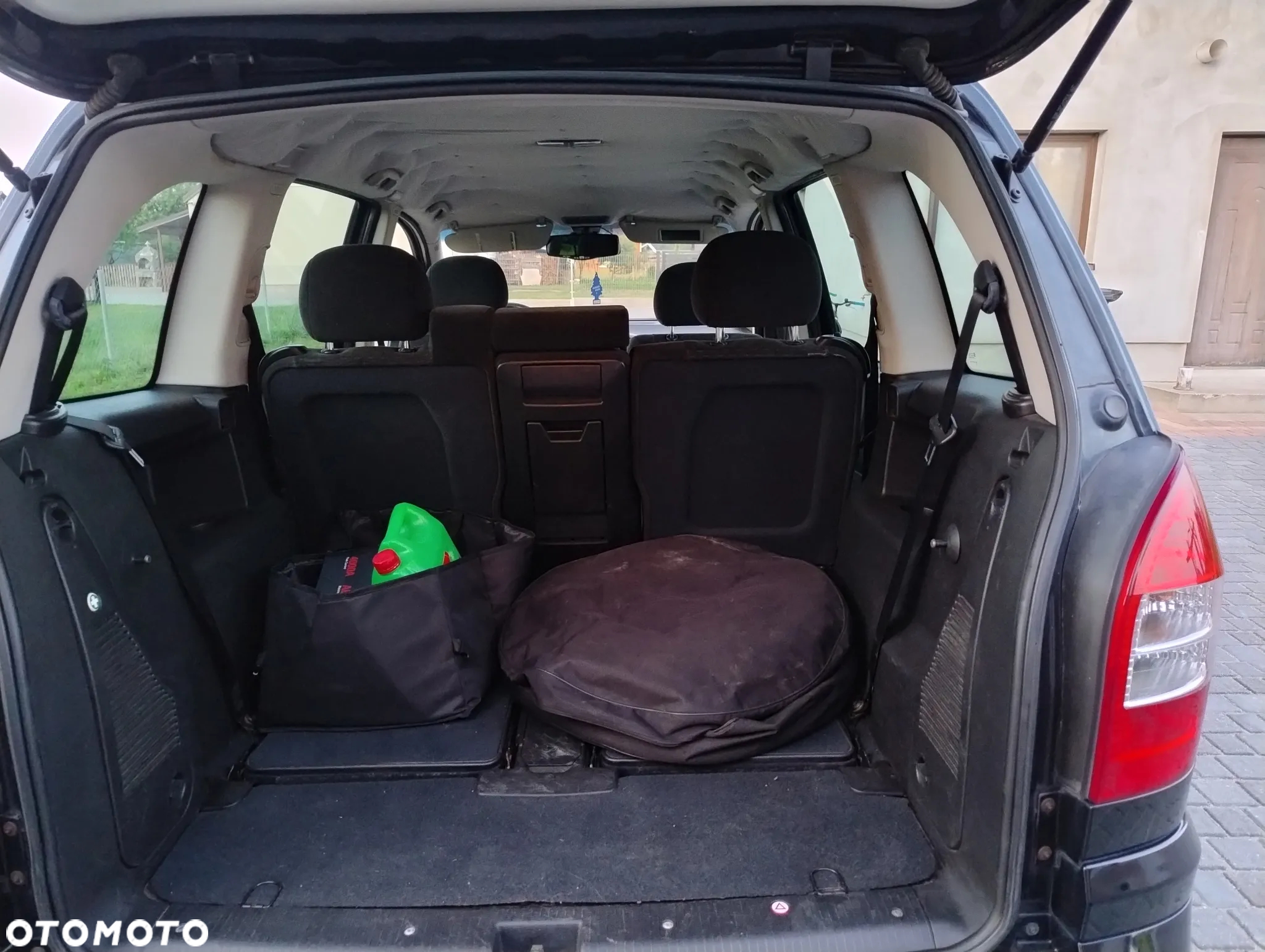Opel Zafira - 11