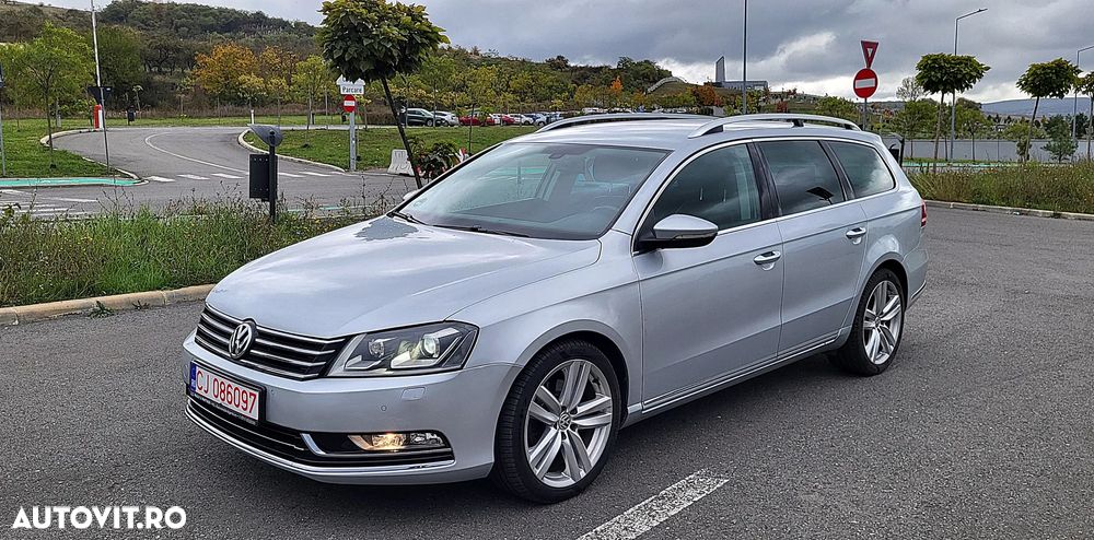 Volkswagen Passat Variant 2.0 TDI BlueMotion Technology DSG Highline - 20