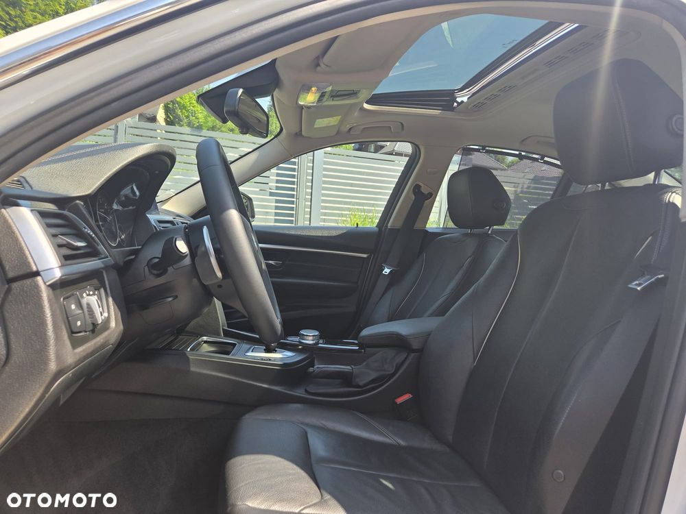 BMW Seria 3 320d Efficient Dynamic Edition Luxury Line - 18