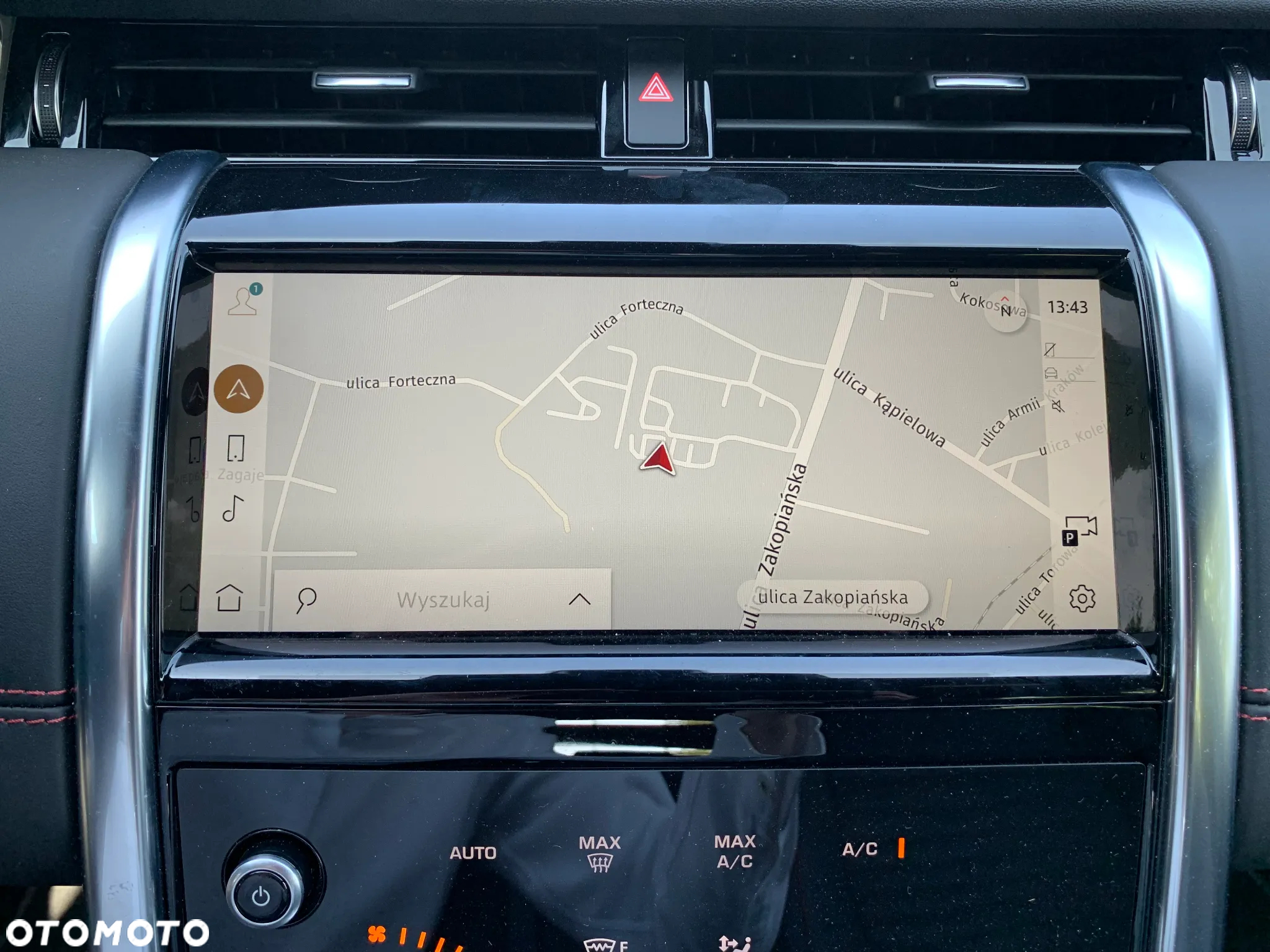 Land Rover Discovery Sport - 13