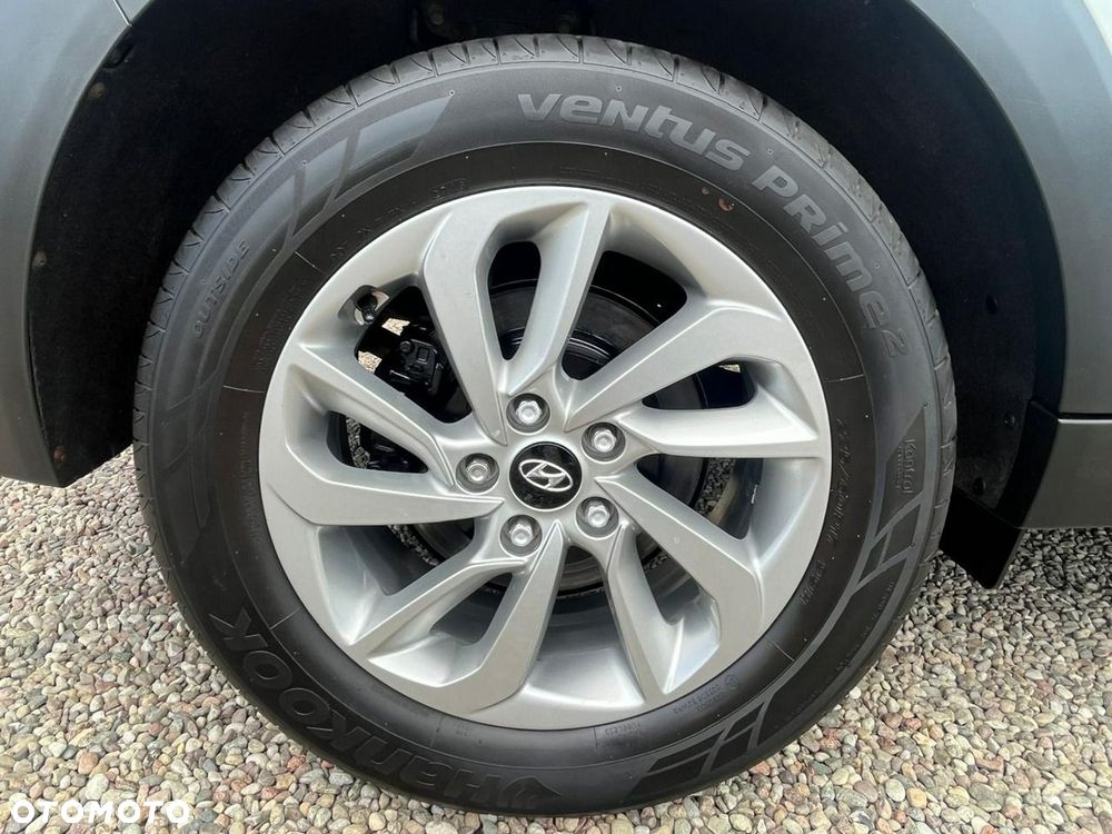 Hyundai Tucson 1.7 CRDI BlueDrive Comfort 2WD DCT - 19