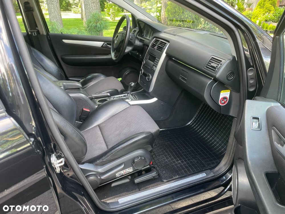 Mercedes-Benz Klasa B 200 CDI DPF Autotronic - 12