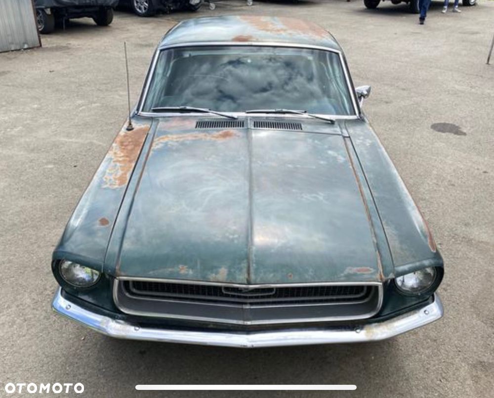 Ford Mustang - 5