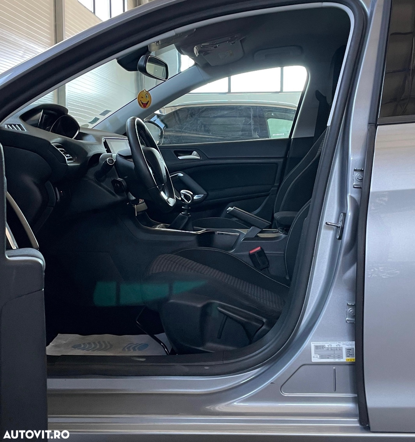Peugeot 308 1.5 BlueHDi FAP STT Allure - 33
