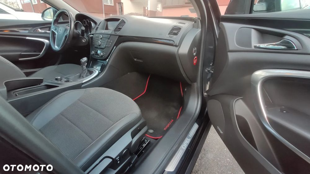 Opel Insignia 2.0 T Cosmo - 9