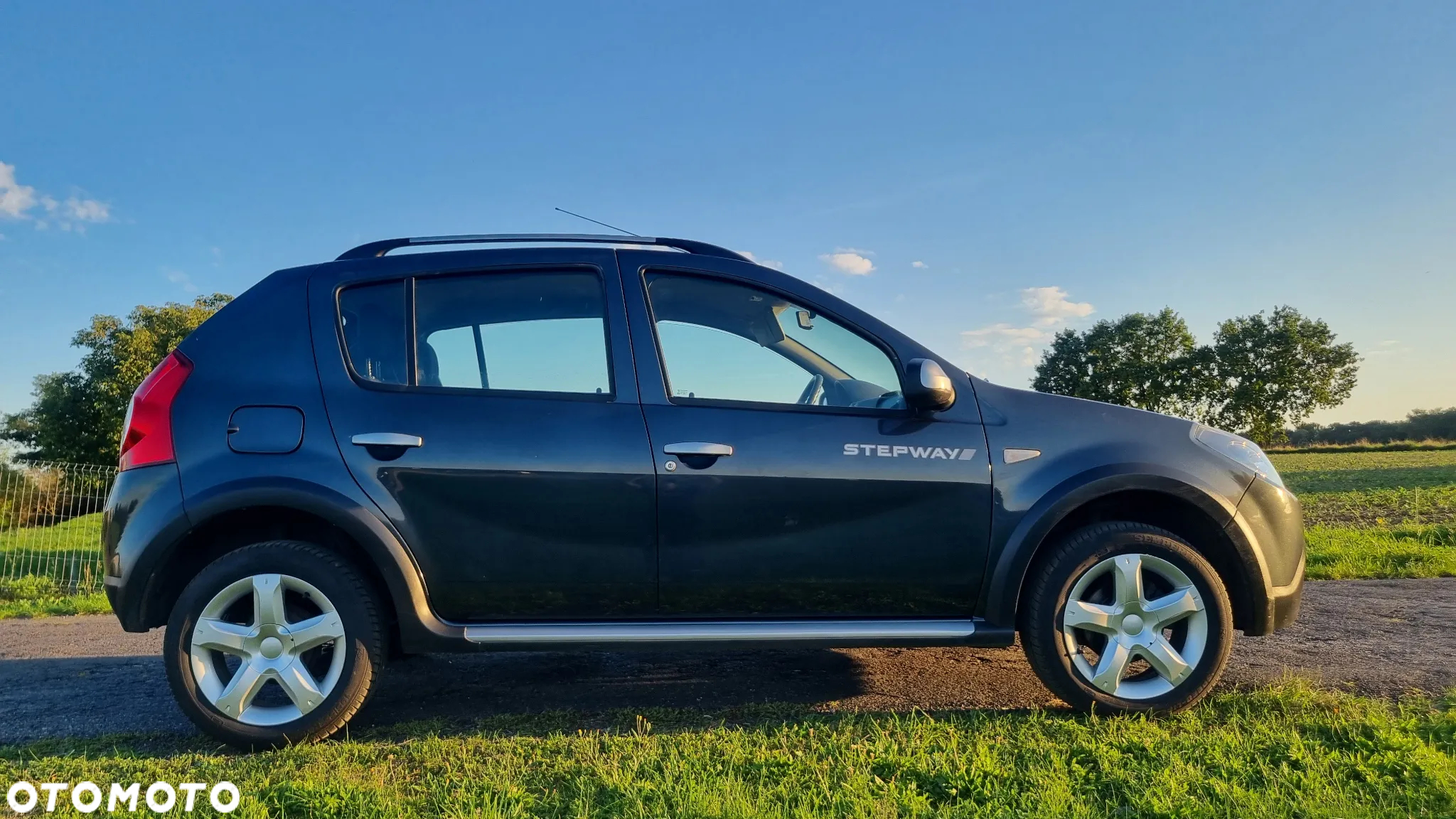 Dacia Sandero Stepway 1.6 - 4