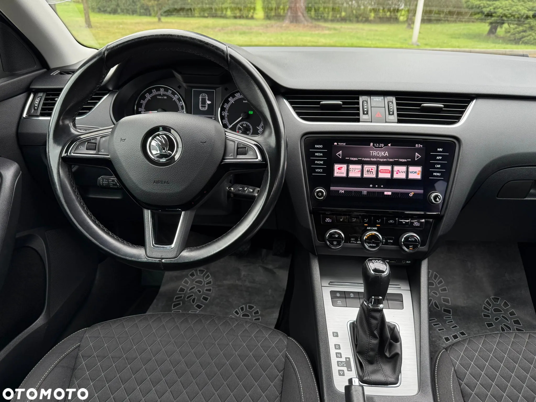 Skoda Octavia Combi 2.0 TDI DSG Exclusive - 9