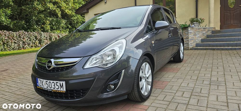 Opel Corsa 1.4 16V 150 Jahre - 1
