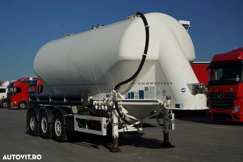 Feldbinder / REMORCA CIMENT / 3 COMPARTIMENTE / 37.000 L / SILOC / PENTRU MATERIALE VRAC / AXĂ RIDICATĂ / SAF / JANTE DIN ALIAJ - 2
