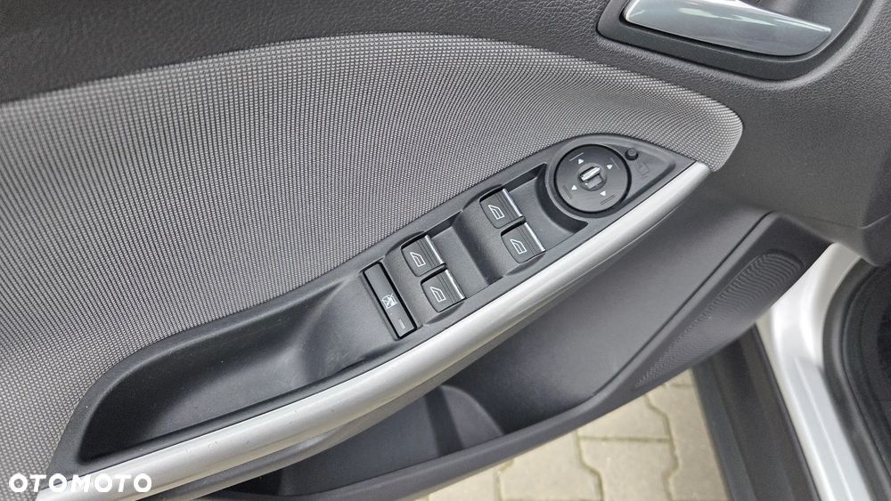Ford Focus - 12
