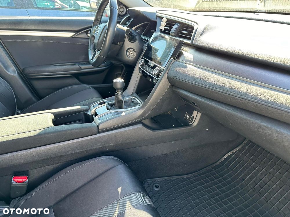 Honda Civic 1.5 T Executive - 14