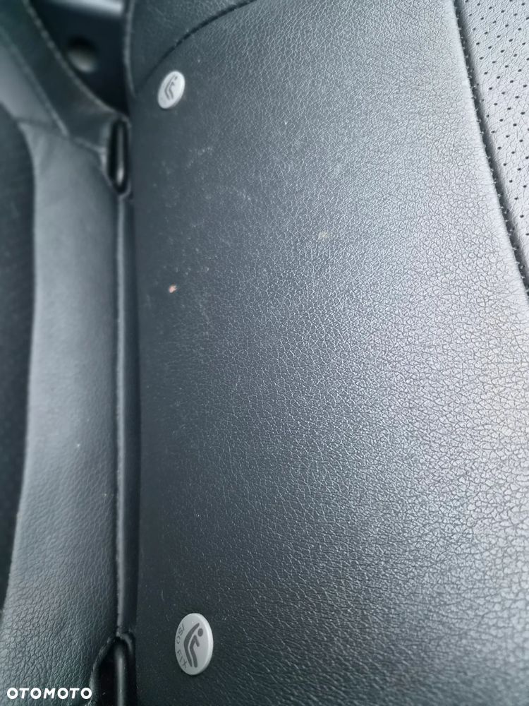 Mitsubishi Outlander - 38
