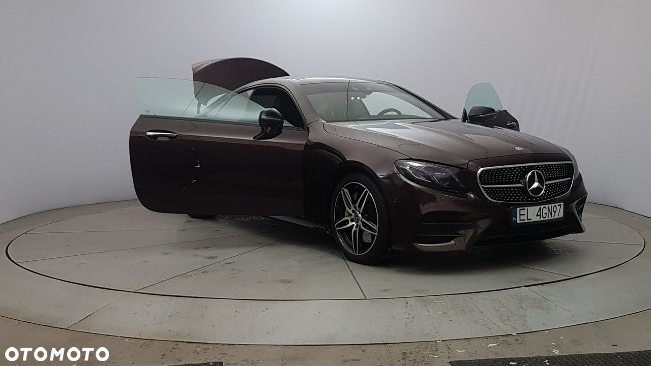 Mercedes-Benz Klasa E - 9