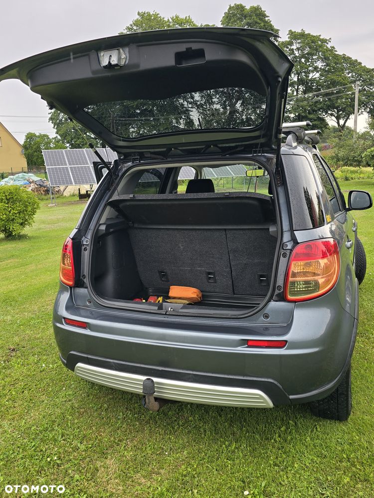 Suzuki SX4 1.6 GS / Premium - 3