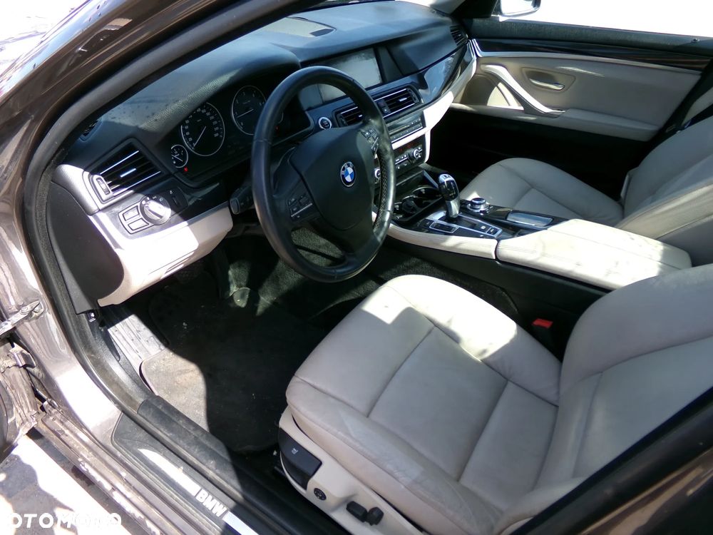 BMW Seria 5 520d Sport-Aut - 6