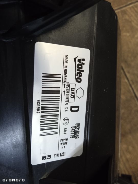 BERLINGO II 08-15 LAMPA PRZEDNIA PRAWA lub LEWA EUROPA 89318049 NOWY - 4