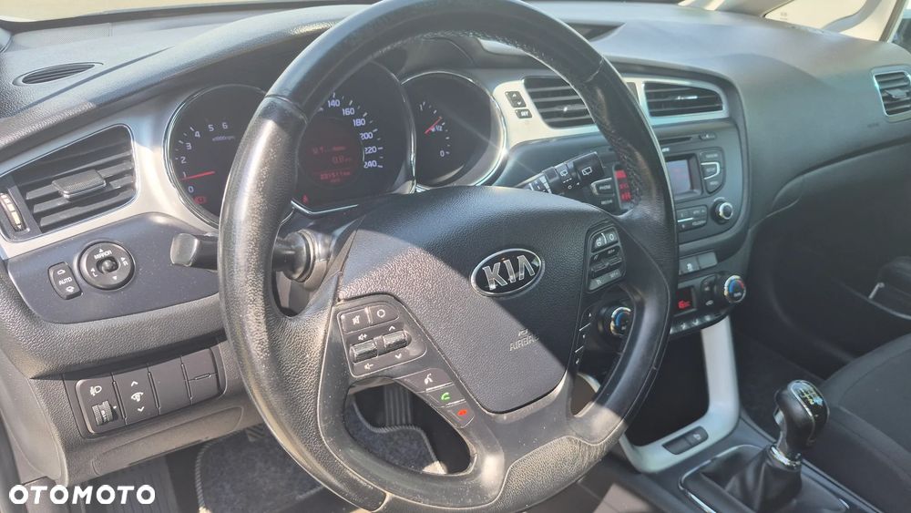 Kia Ceed 1.6 CRDi M - 19