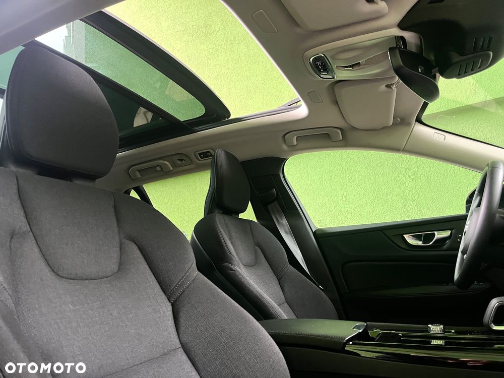 Volvo V60 T6 AWD Plug-In Hybrid Inscription Expression - 27
