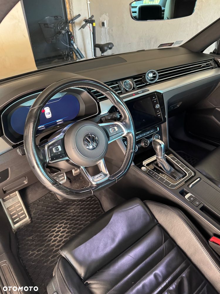 Volkswagen Passat - 6