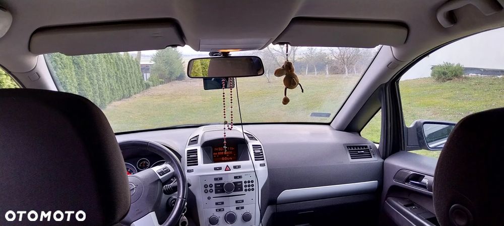 Opel Zafira 1.8 Enjoy - 16