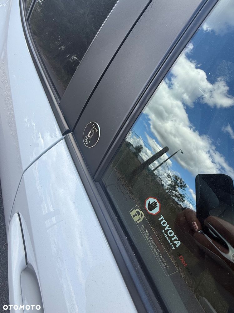 Toyota Corolla - 19