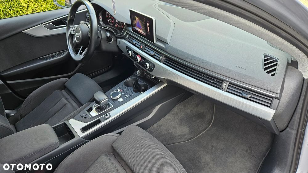 Audi A4 Avant 2.0 TDI S tronic - 13