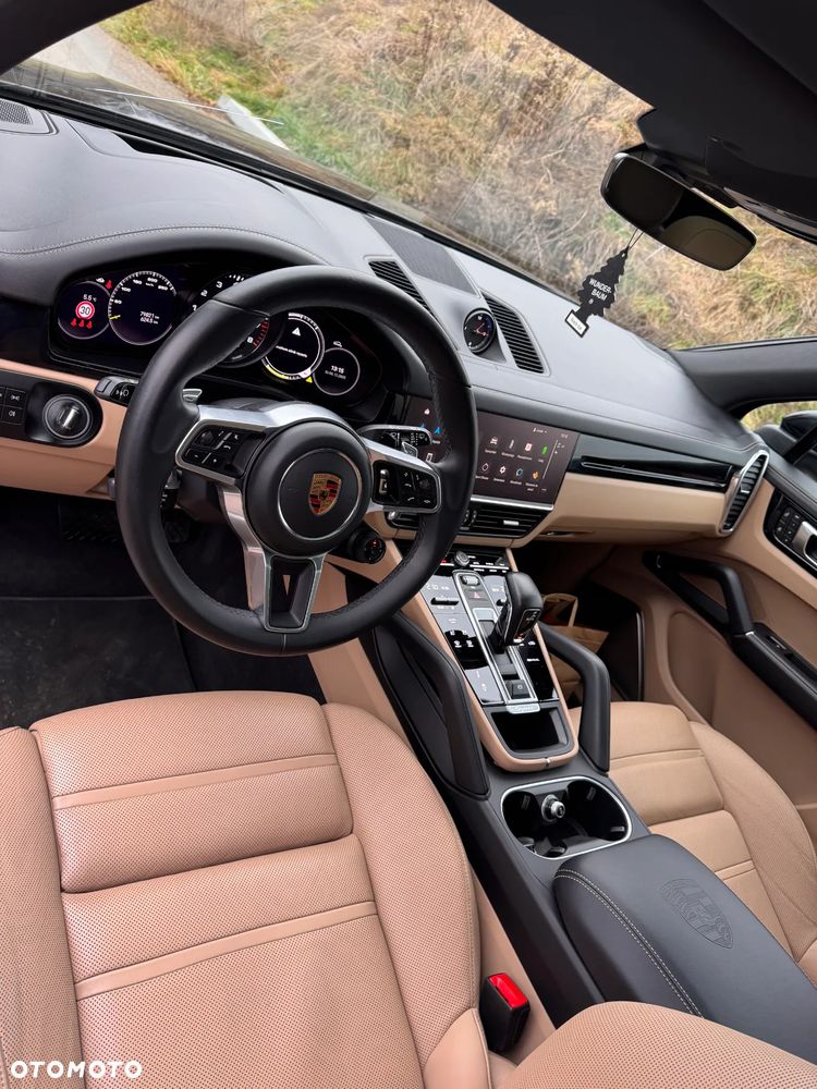 Porsche Cayenne E-Hybrid Platinum Edition - 12