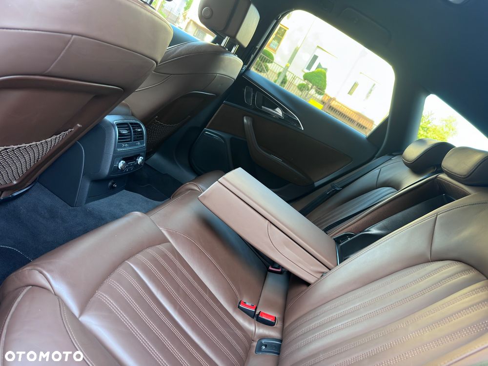 Audi A6 Avant 2.0 TDI quattro S tronic - 20