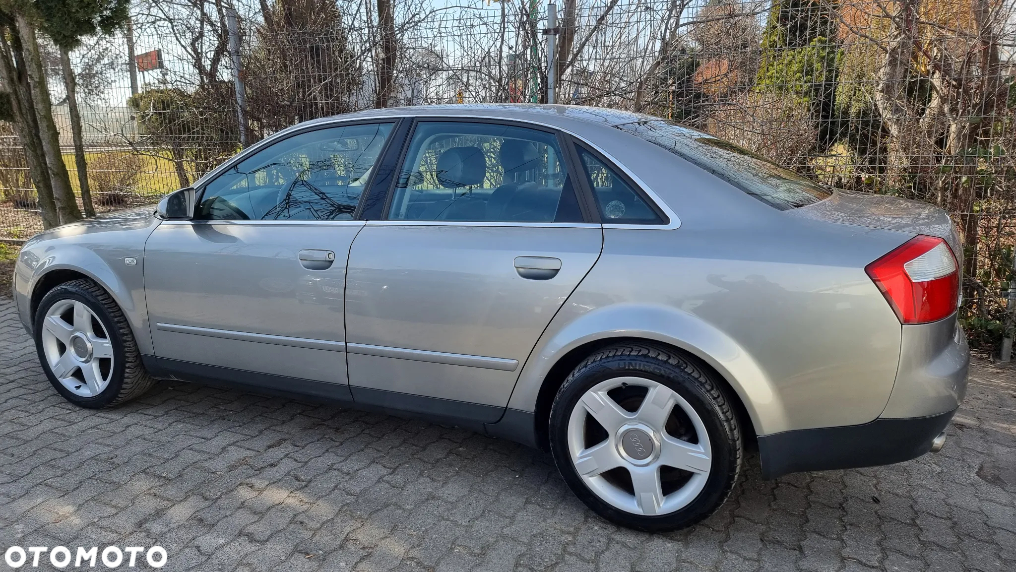 Audi A4 2.4 Multitronic - 19