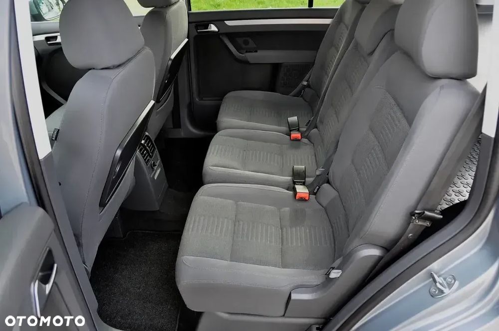 Volkswagen Touran 1.4 TSI Highline - 12